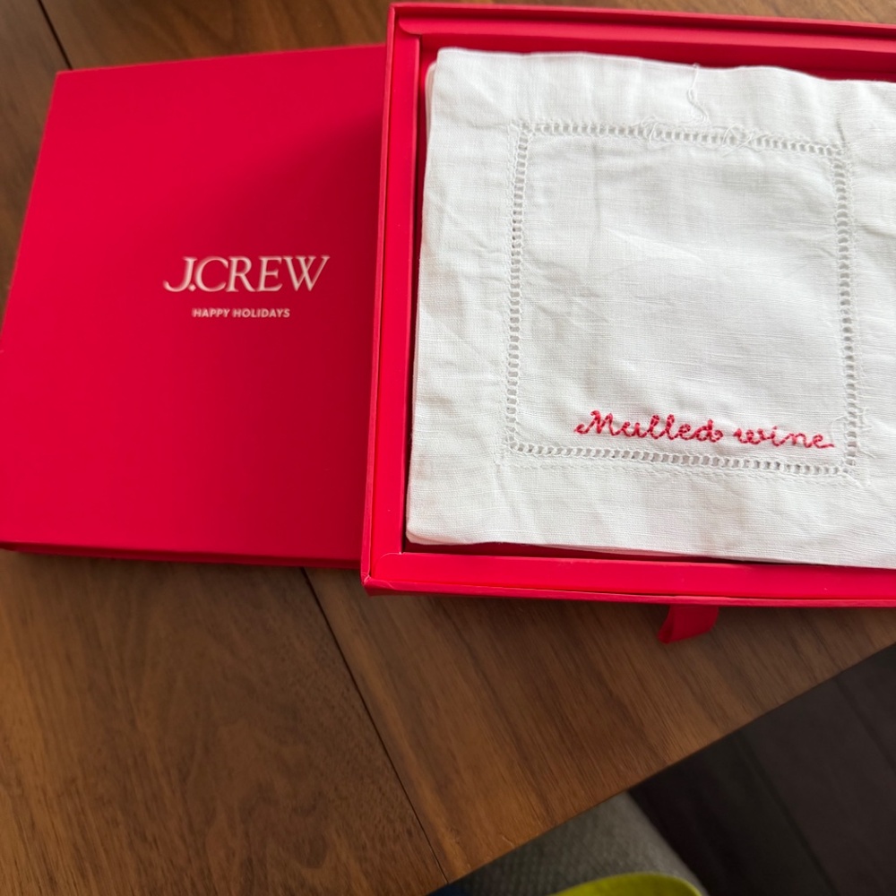 J CREW LIMITED NEW HOLIDAY COCKTAIL NAPKINS (4) EMBROIDERED / MAKES A GREAT GIFT
